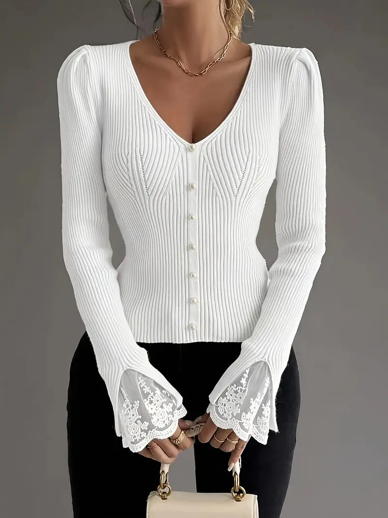 Aeliana – Pull côtelé avec manches en dentelle