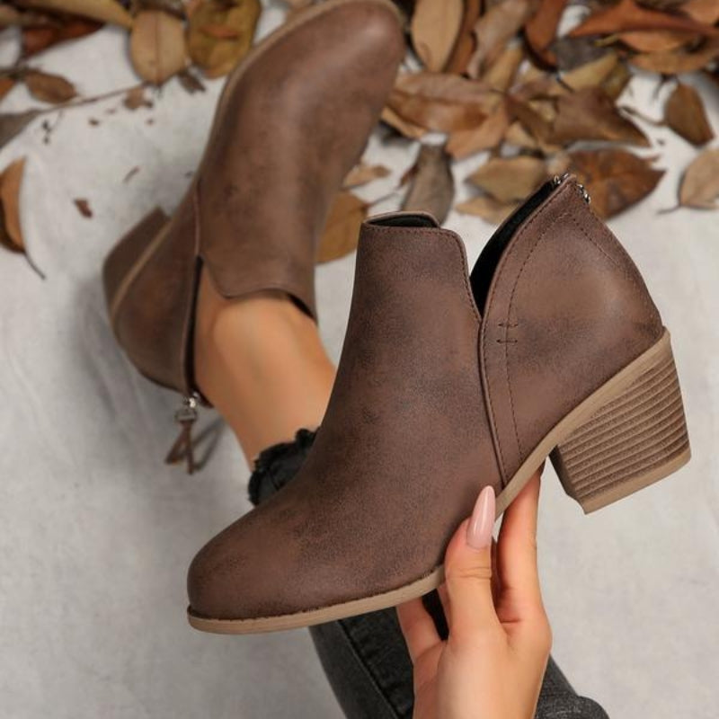 Clarissa – Bottines texturées à franges