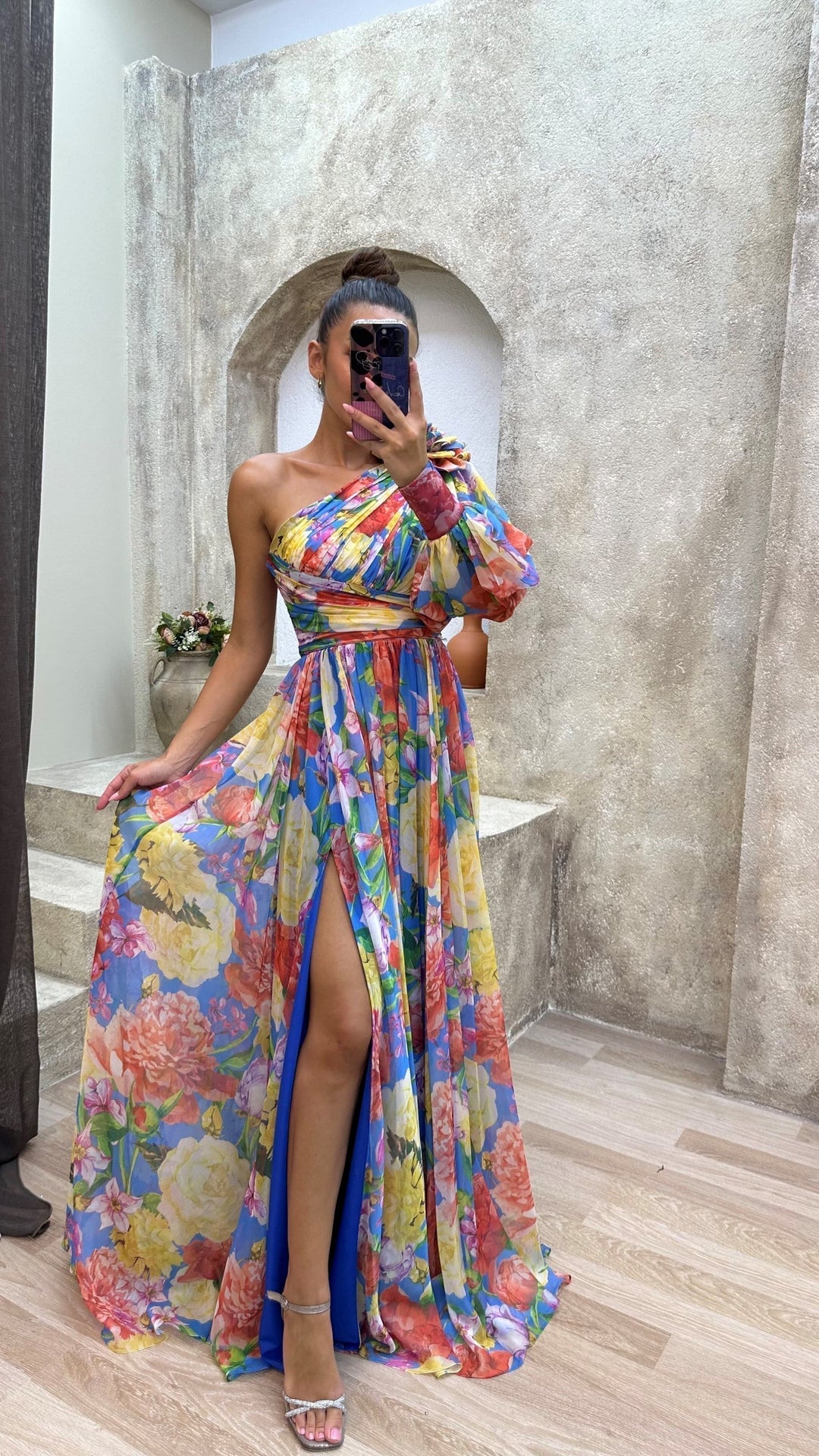 Evelyn™ | Robe dramatique fleurie