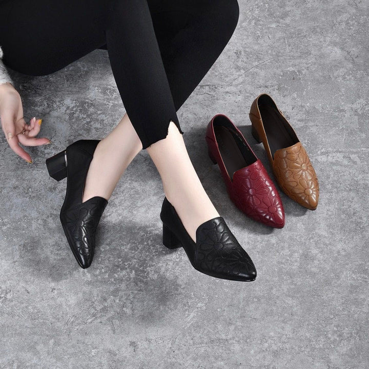 Olena – Escarpins brodés en cuir vegan