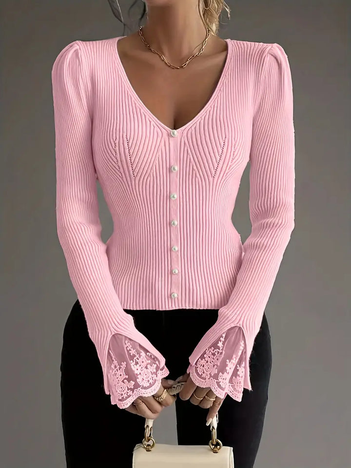 Aeliana – Pull côtelé avec manches en dentelle