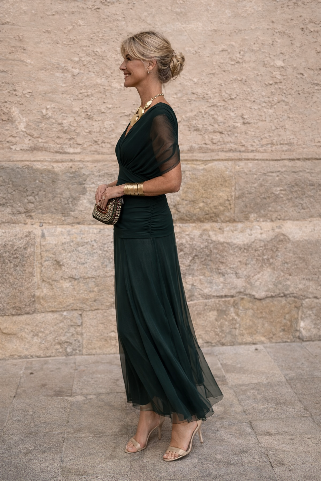 Robe de soirée longue élégante avec décolleté en V