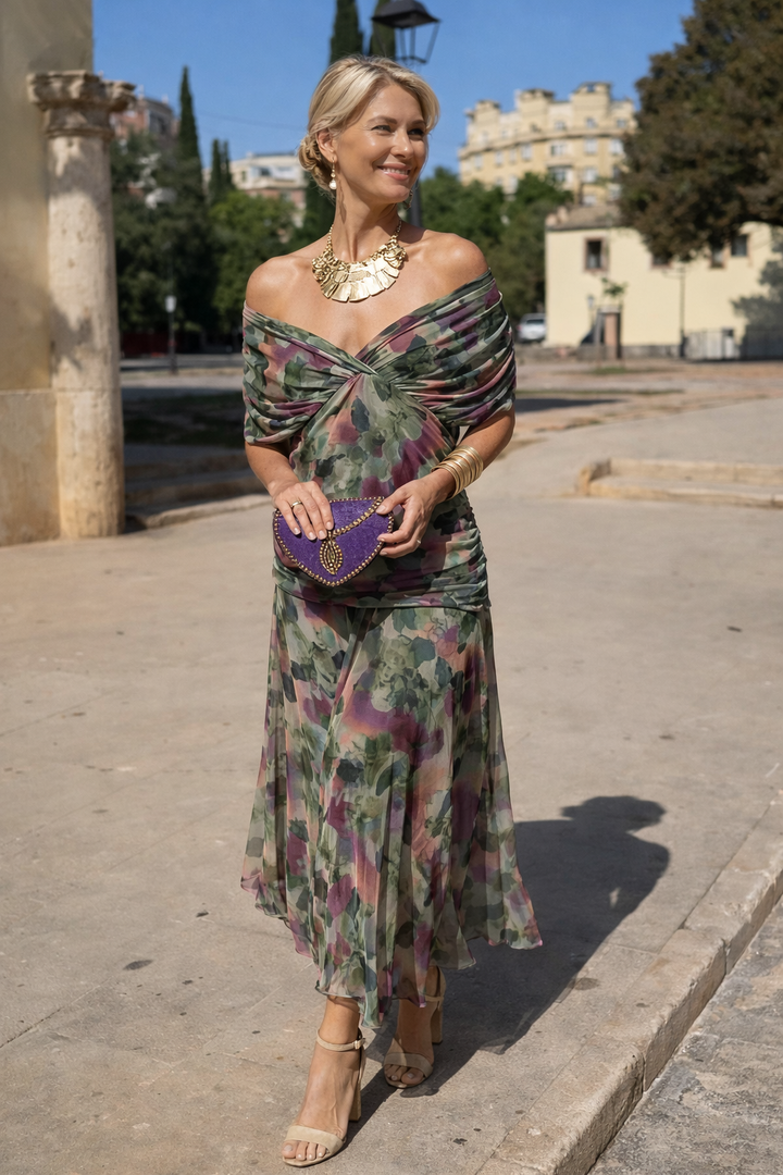 Robe de soirée longue élégante avec décolleté en V
