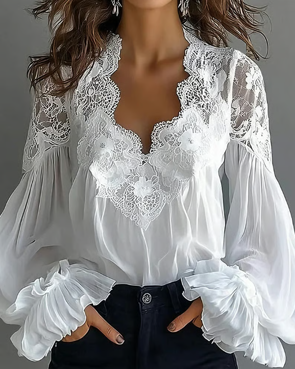 Laceva | Blouse à dentelle fleurie et manches lanternes