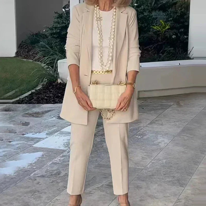 Maarit - Ensemble élégant deux pièces pour femme, veste et pantalon