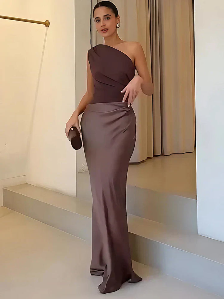 Luna™ | Robe longue en satin avec fente