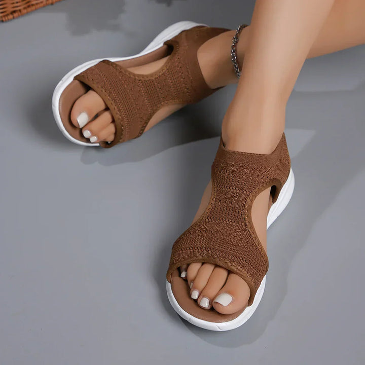 Bogumiła - Sandales compensées faites à la main dans un matériau de la plus haute qualité
