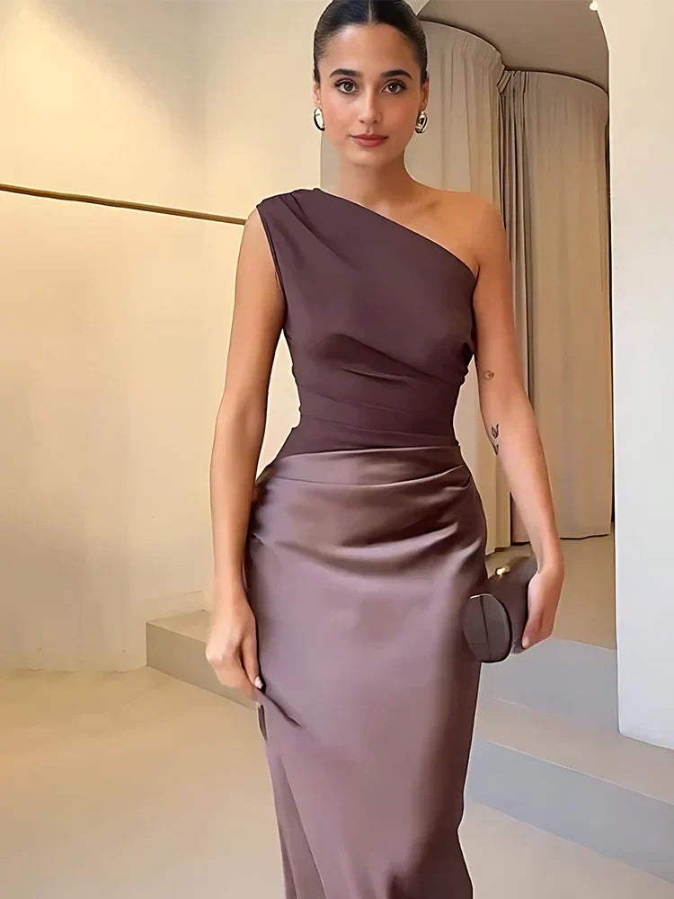 Luna™ | Robe longue en satin avec fente