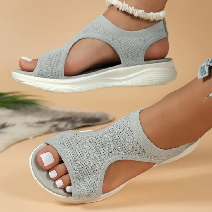 Bogumiła - Sandales compensées faites à la main dans un matériau de la plus haute qualité