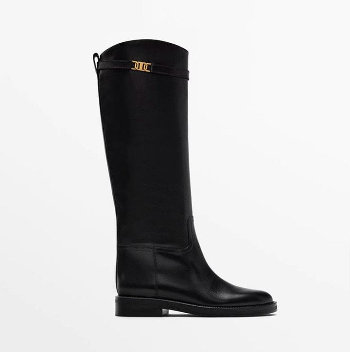Żanetta – Boots en cuir avec une boucle subtile