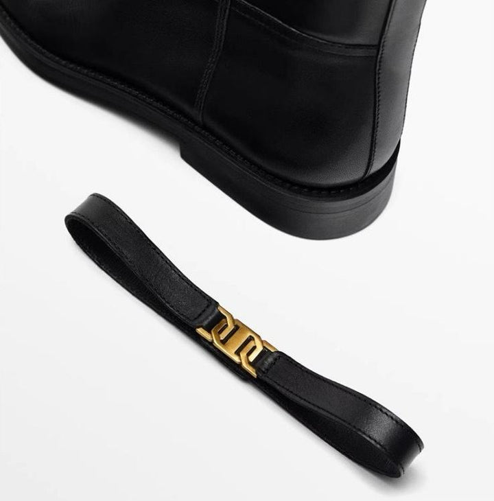 Żanetta – Boots en cuir avec une boucle subtile