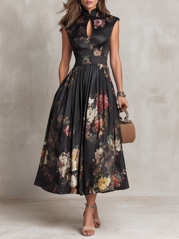Violette | Robe midi plissée noire en satin avec motif floral et décolleté en forme d'oeil