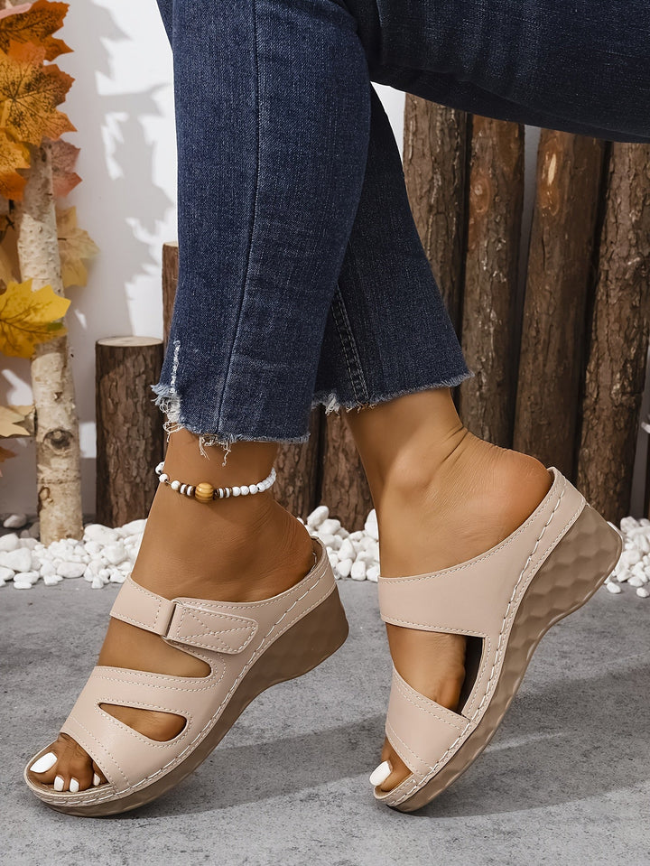 Zelinda – Sandales compensées élégantes à bride