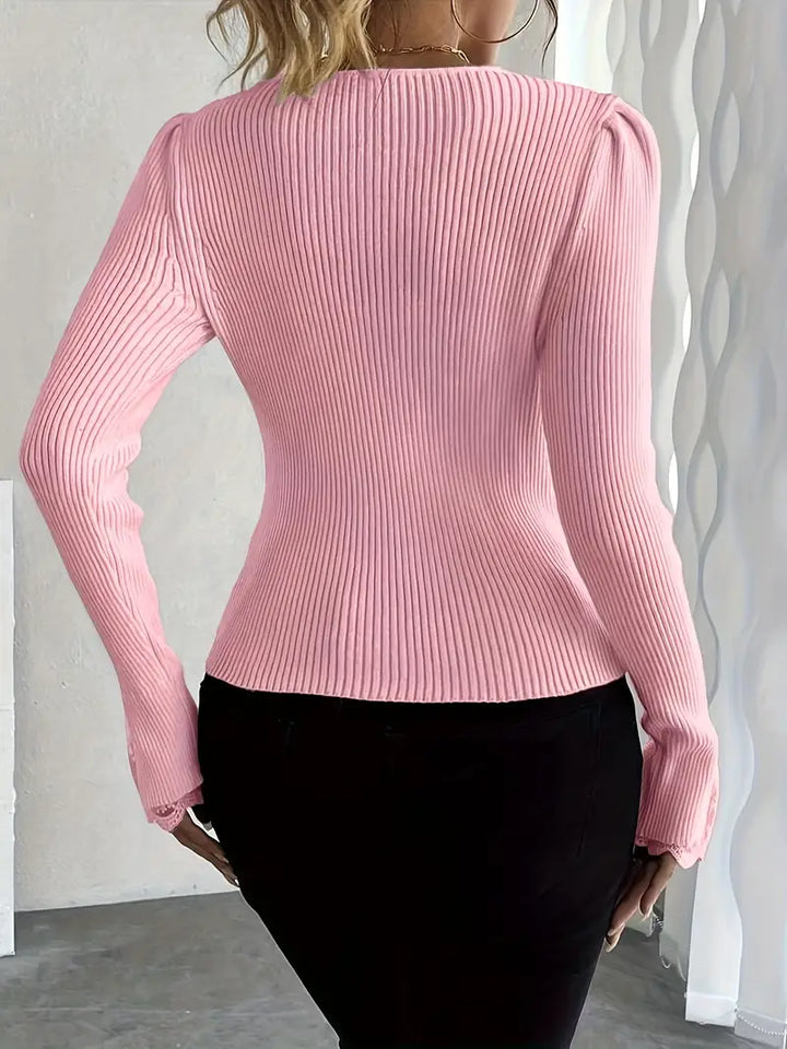 Aeliana – Pull côtelé avec manches en dentelle