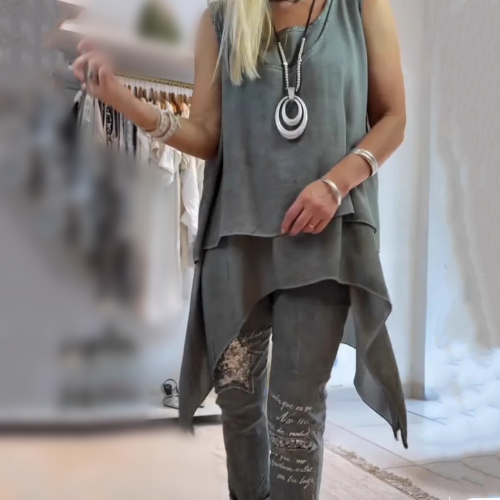 Klara – Ensemble deux pièces composé d'un haut et d'un pantalon imprimés