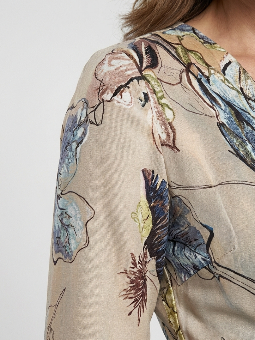 Marguerite | Robe longue à motif floral et manches 3/4